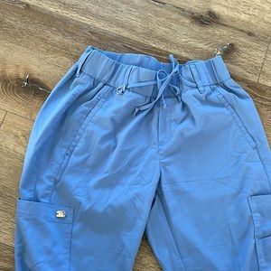 Greys anatomy signature scrub set